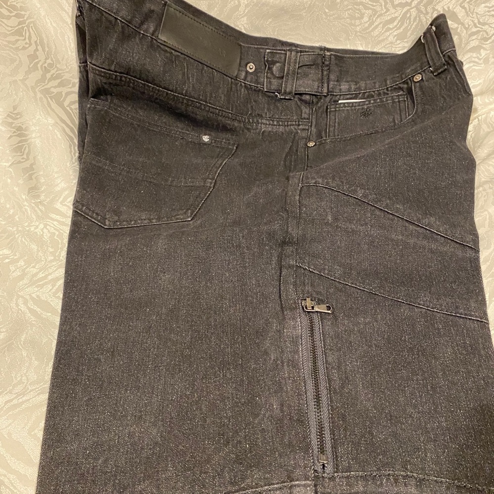 Roca Wear Black Men’s Shorts Size 42